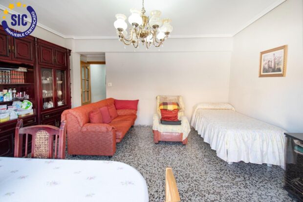 property image #3