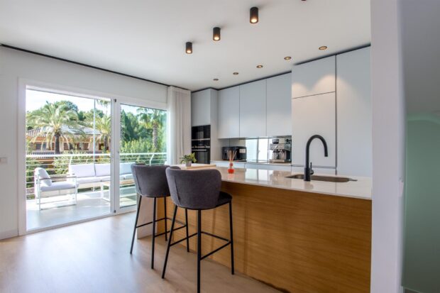 property image #0