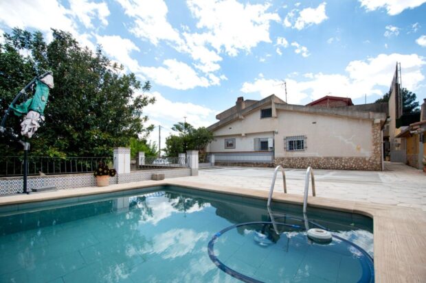 property image #3