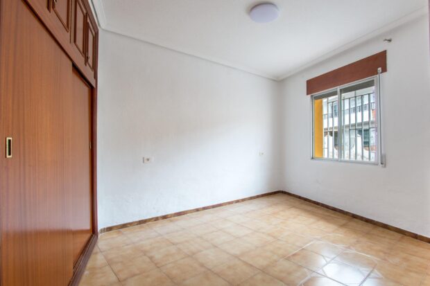 property image #3