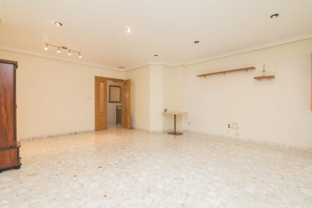 property image #4