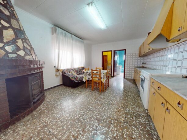 property image #0