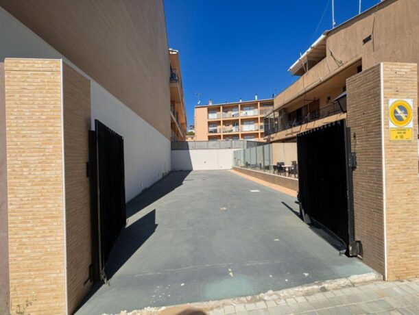property image #3