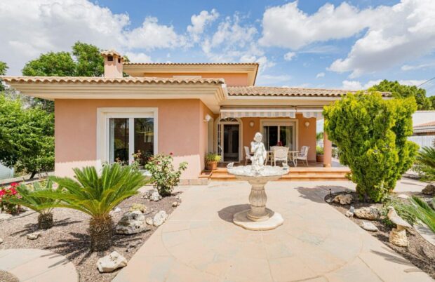 property image #1