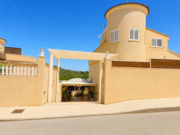 property image #2