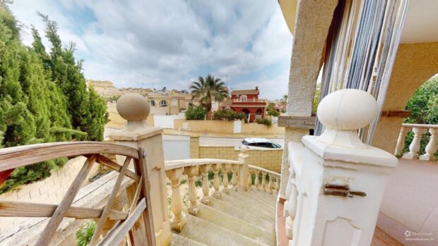 property image #2