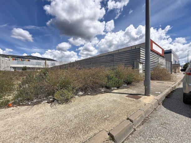 property image #4