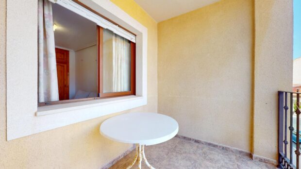 property image #3
