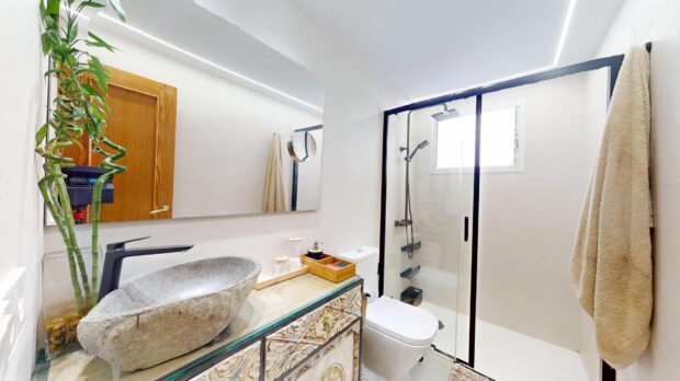 property image #0