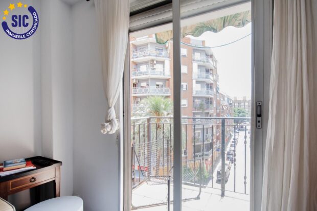 property image #3