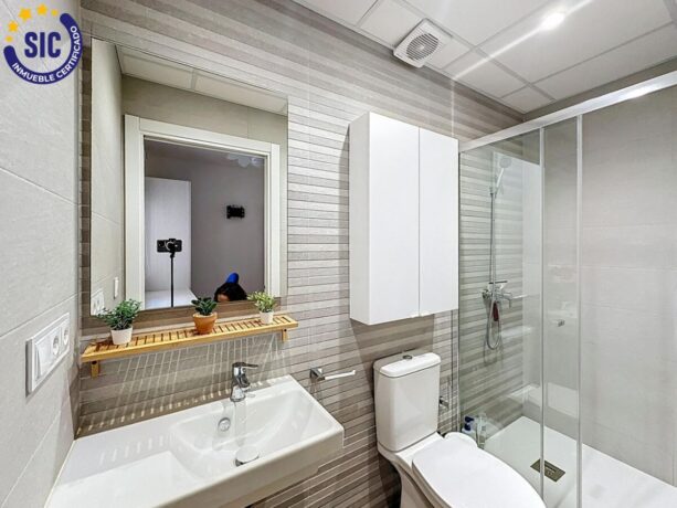property image #3