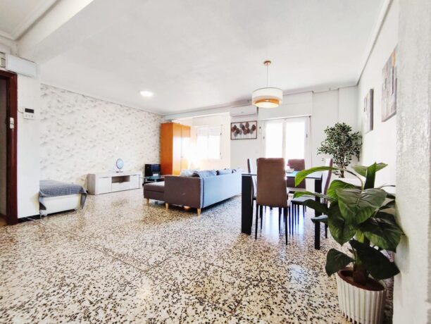 property image #3