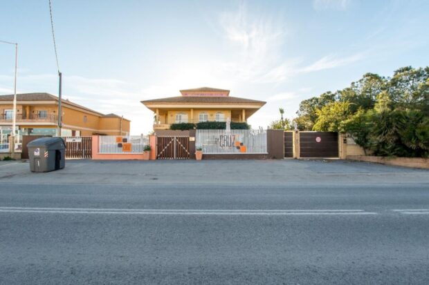 property image #1