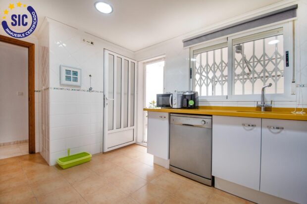property image #2
