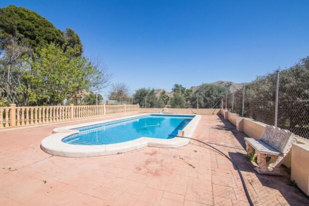 property image #3