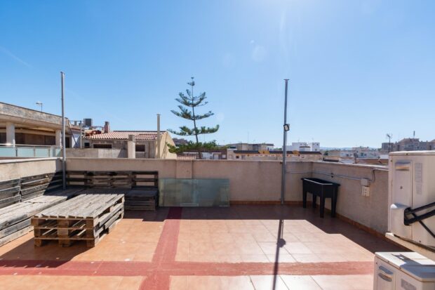 property image #3