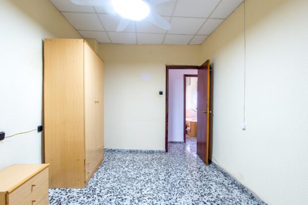 property image #3