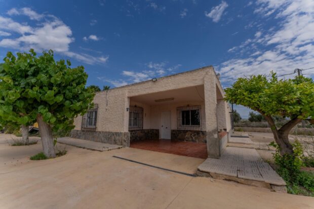 property image #3