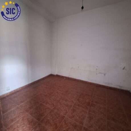 property image #3