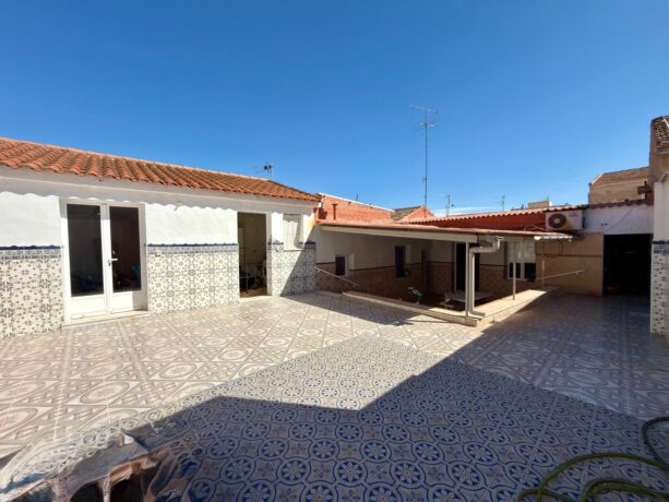 property image #0