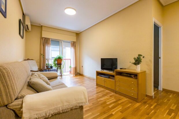 property image #3