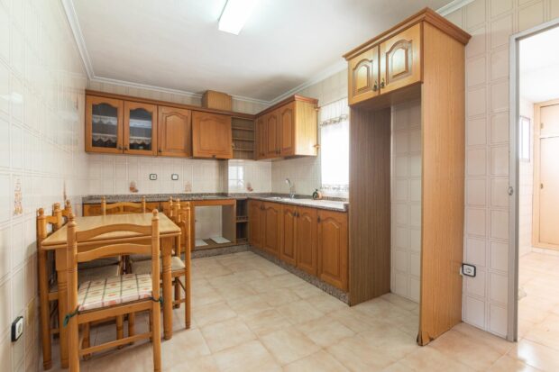 property image #3