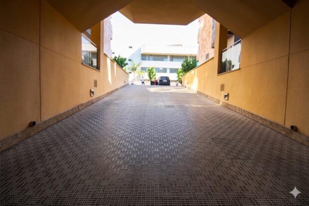 property image #1