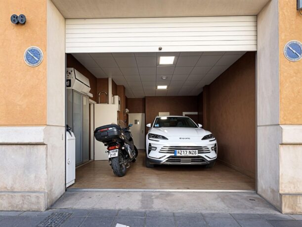 property image #3