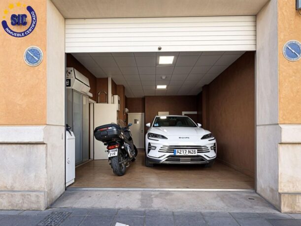 property image #3