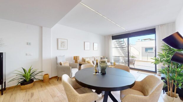 property image #3