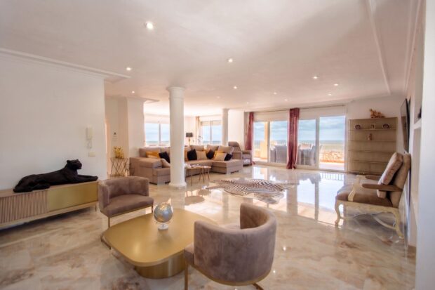 property image #3