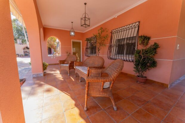 property image #3