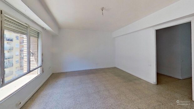 property image #2