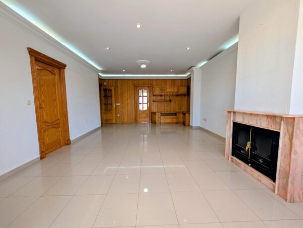 property image #3