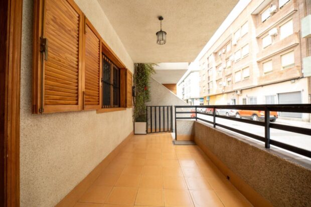 property image #3