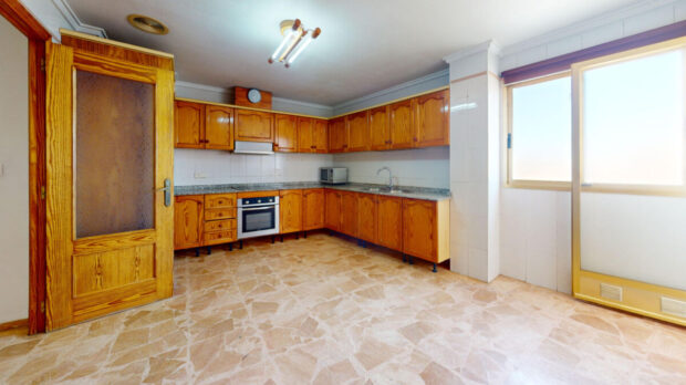 property image #2
