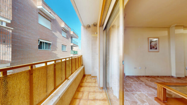 property image #3