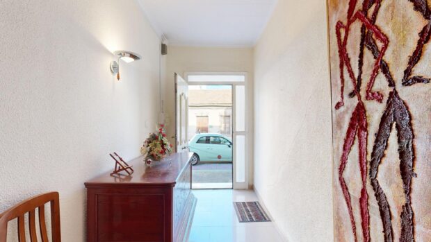property image #2