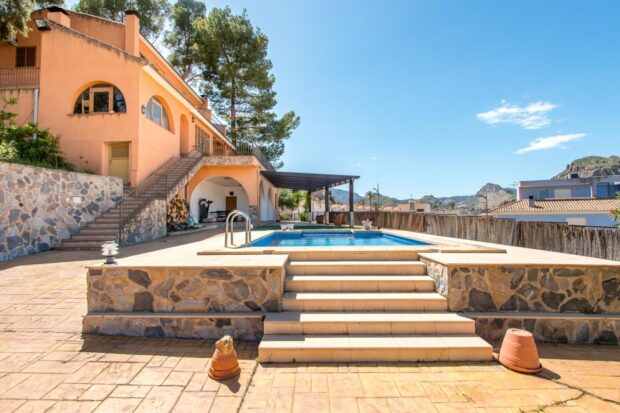 property image #0