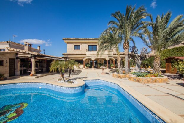 property image #1