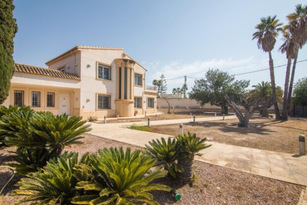 property image #0