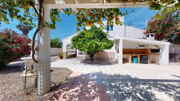 property image #4