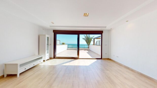 property image #3