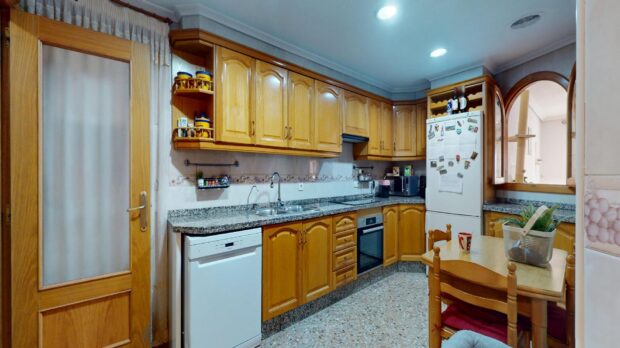 property image #1