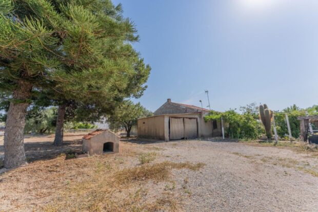 property image #3