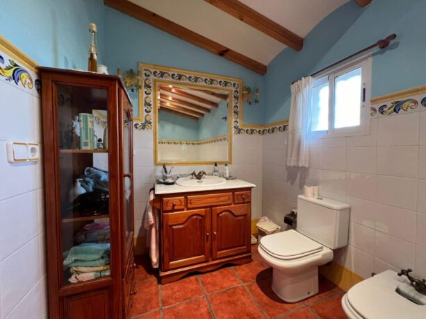 property image #3