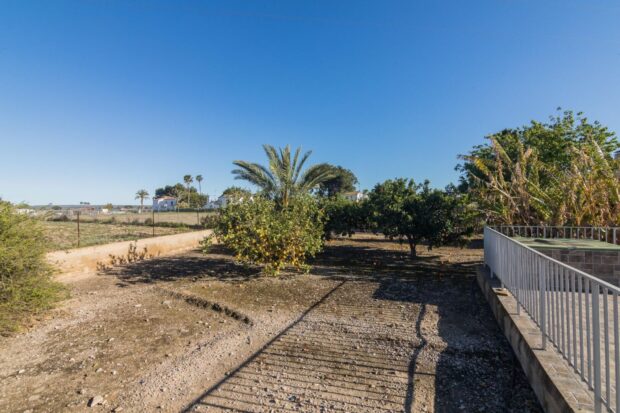 property image #3