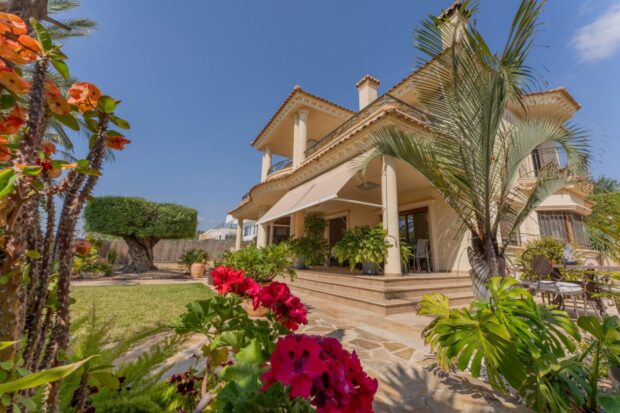 property image #0