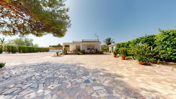 property image #4