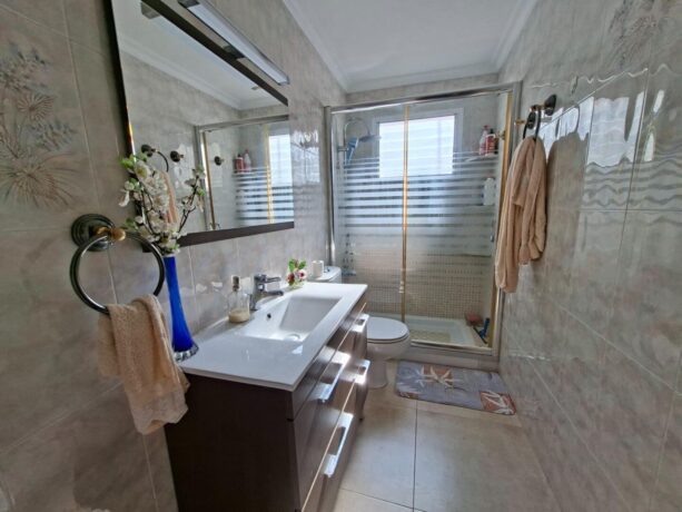 property image #1